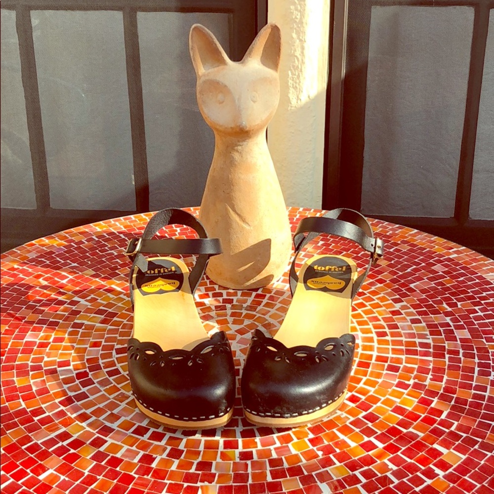 Toffel Swedish Hasbeens size 40/9.5